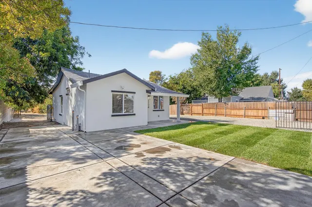 $349,950 | 1124 Acacia Avenue, Sacramento, CA 95815