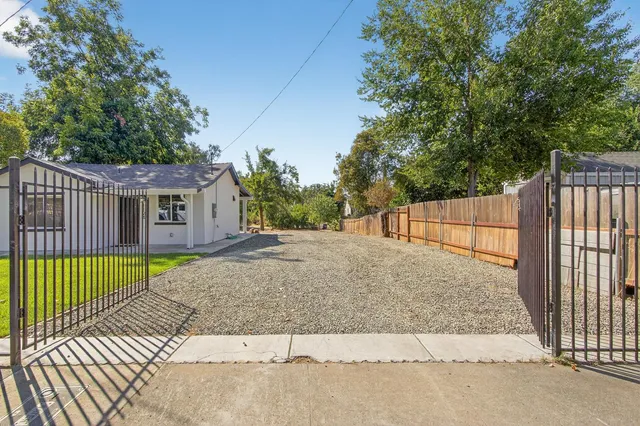 $349,950 | 1124 Acacia Avenue, Sacramento, CA 95815