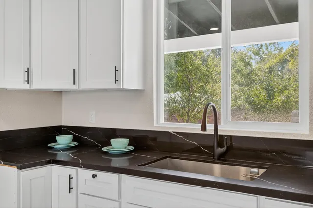 $349,950 | 1124 Acacia Avenue, Sacramento, CA 95815