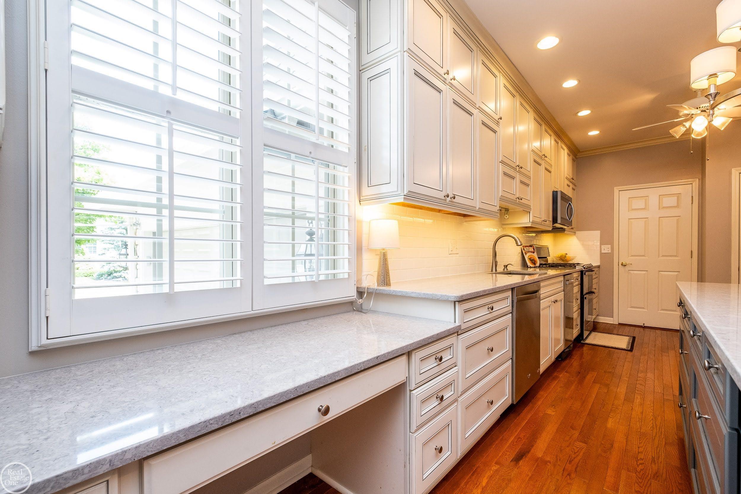 3597 Windingbrook Circle Rochester Hills, MI 48309 - Photo 12 of 63