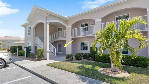 $199,000 | 11644 Southwest Egret Circle, Unit 201, Lake Suzy, FL 34269