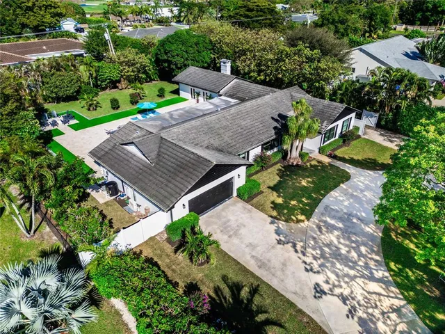 a view of house and outdoor space