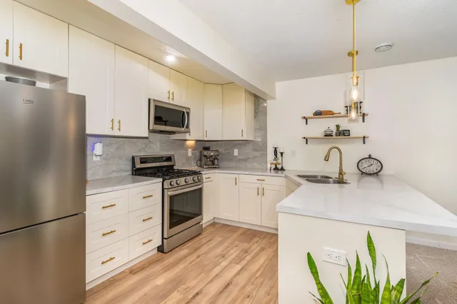 $699,900 | 5099 151st Street West, Apple Valley, MN 55124