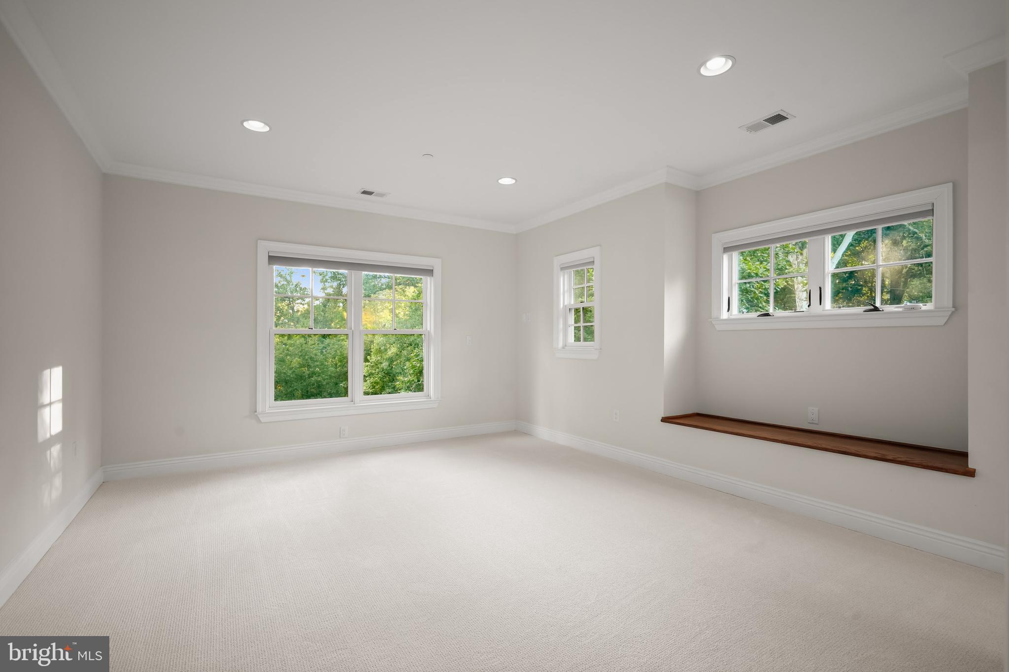6314 Walhonding Road Bethesda, MD 20816 - Photo 22 of 46 Upper Level - Bedroom 2