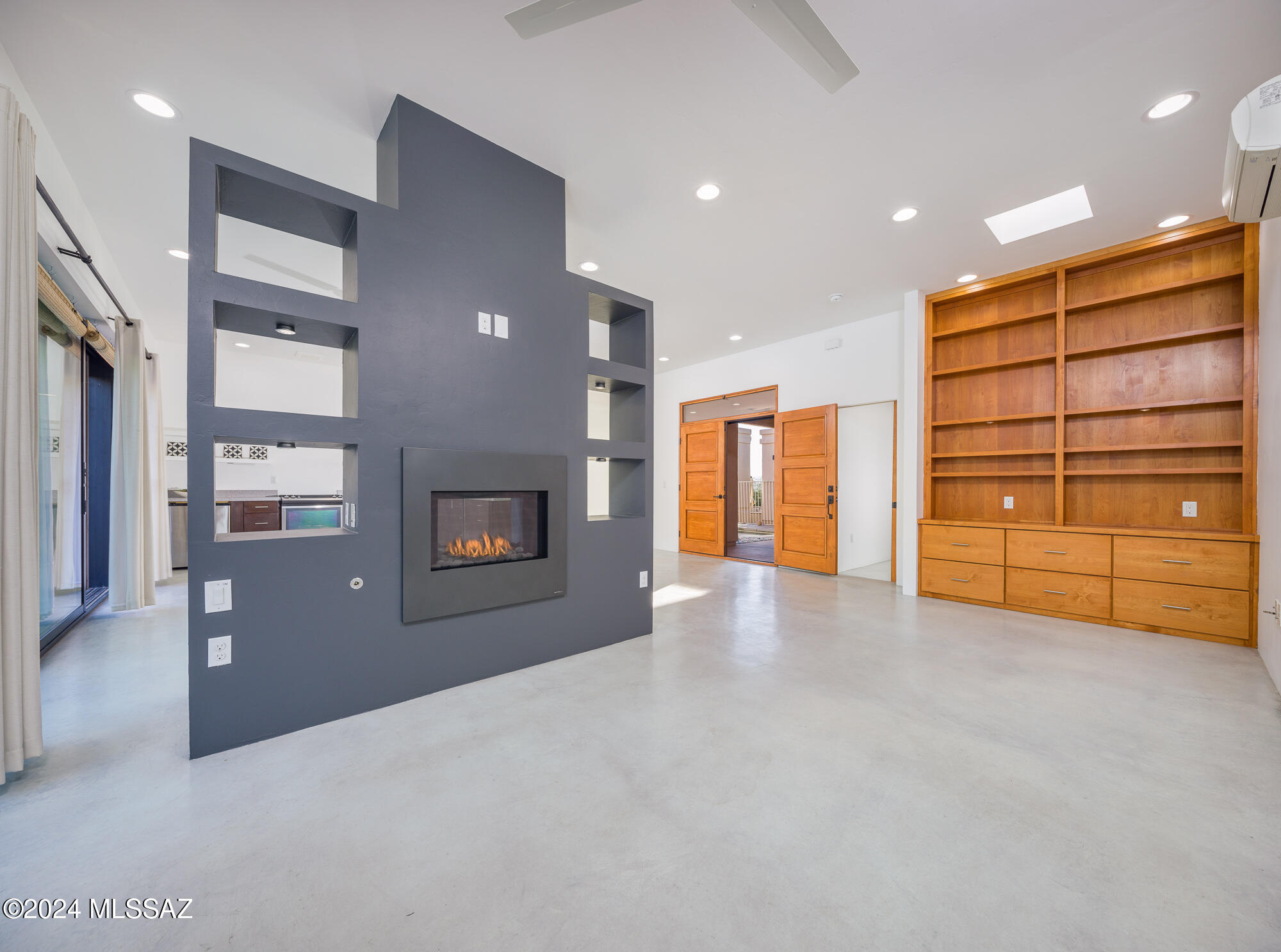 9811 North Ridge Shadow Place Oro Valley, AZ 85704 - Photo 15 of 35