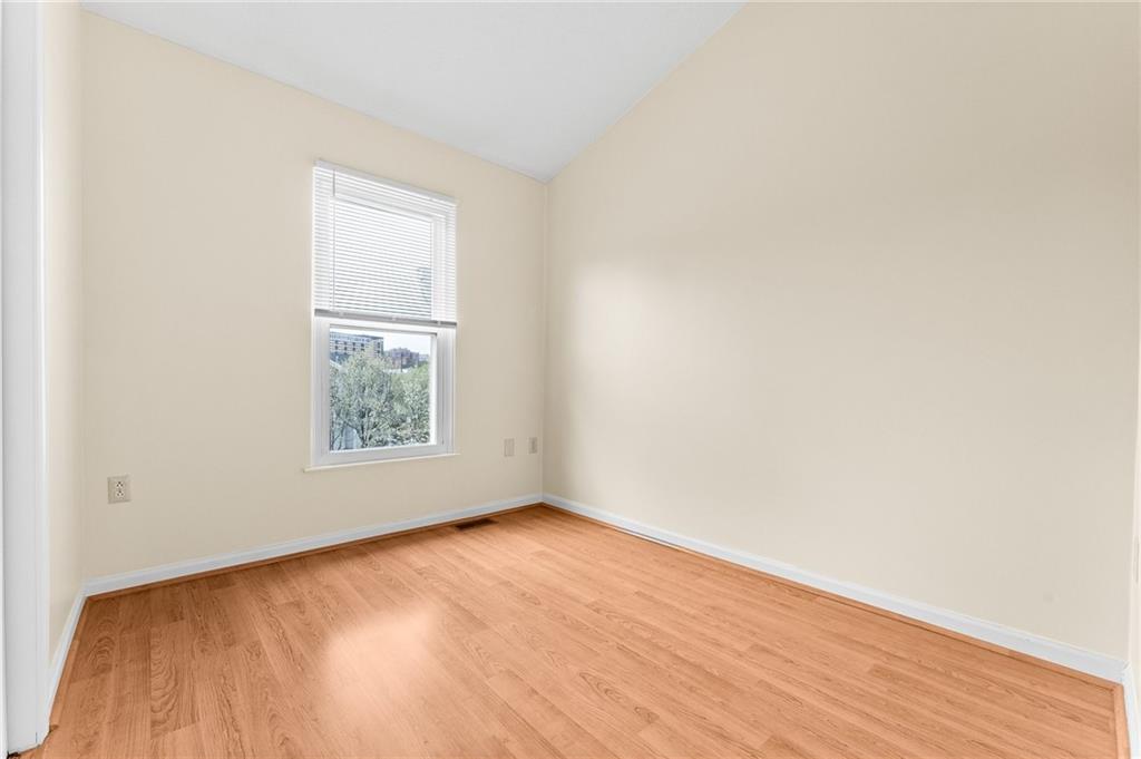 3 Hemingway Street Pittsburgh, PA 15213 - Photo 23 of 32 Gallery Image 23