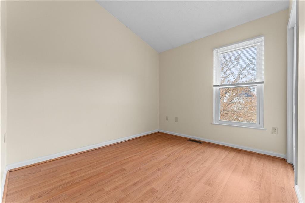 3 Hemingway Street Pittsburgh, PA 15213 - Photo 25 of 32 Gallery Image 25