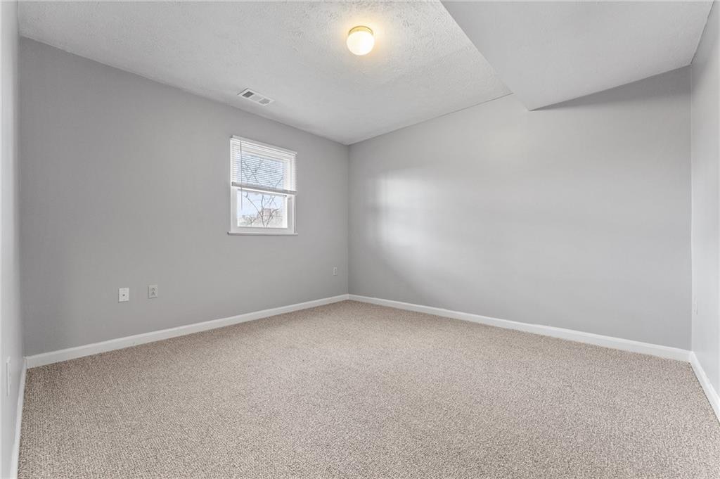 3 Hemingway Street Pittsburgh, PA 15213 - Photo 6 of 32 Gallery Image 6