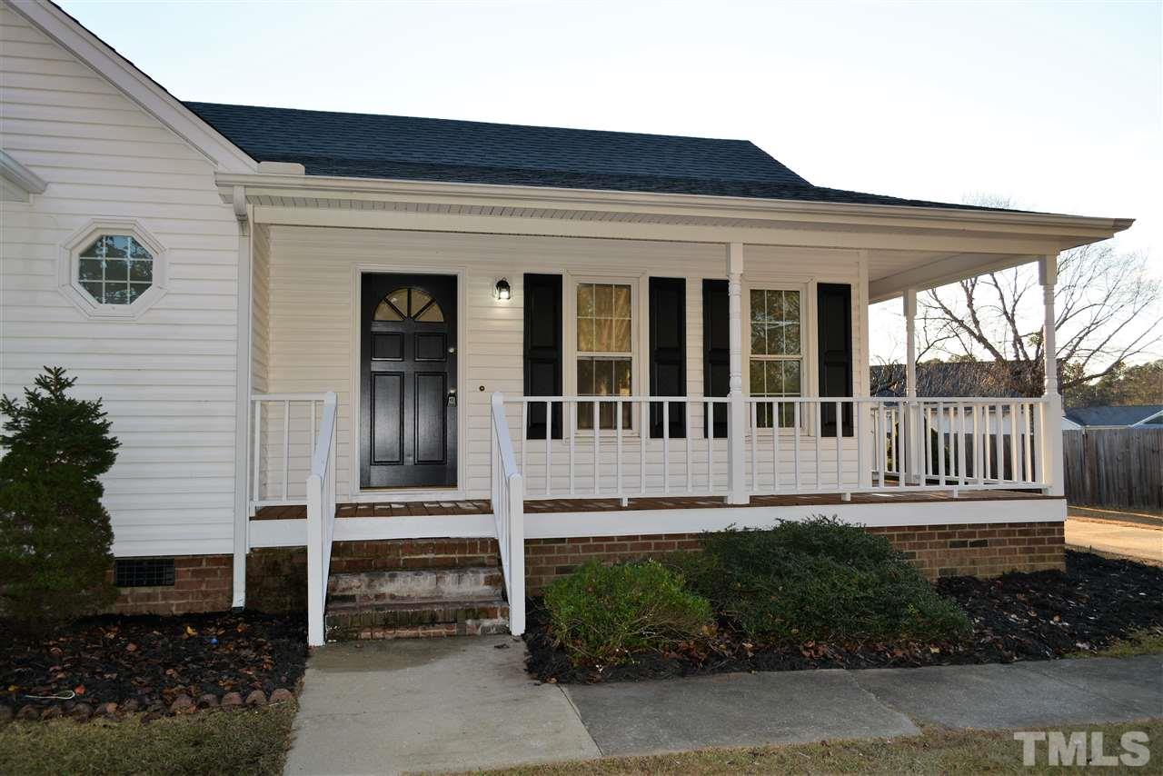 1603 Friendly Road Dunn, NC 28334 - Photo 3 of 24 Gallery Image 3