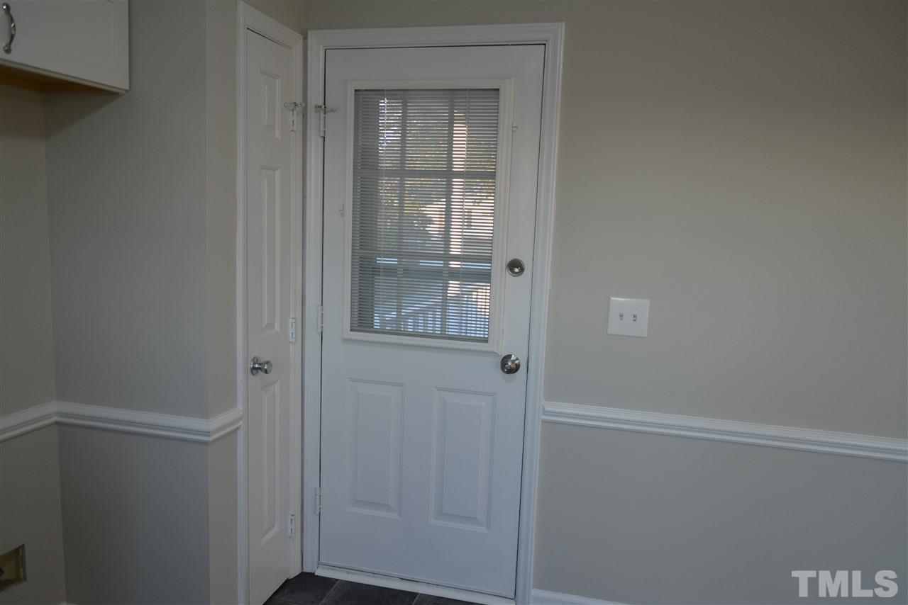 1603 Friendly Road Dunn, NC 28334 - Photo 8 of 24 Gallery Image 8
