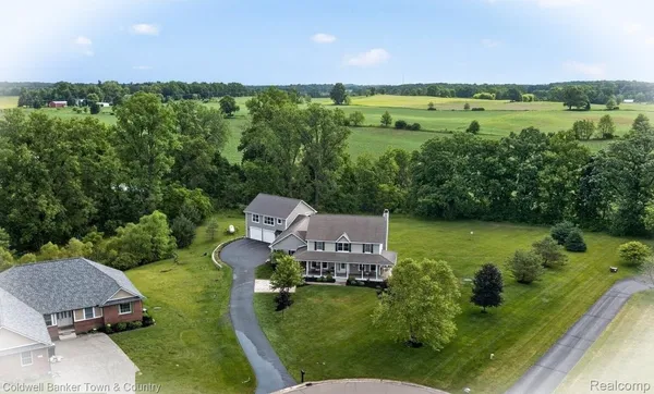 $775,000 | 918 Gray Fox Court, Howell, MI 48843