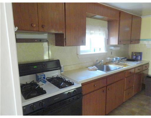 4017 Mt Troy Road Pittsburgh, PA 15214 - Photo 10 of 18 Kitchen.