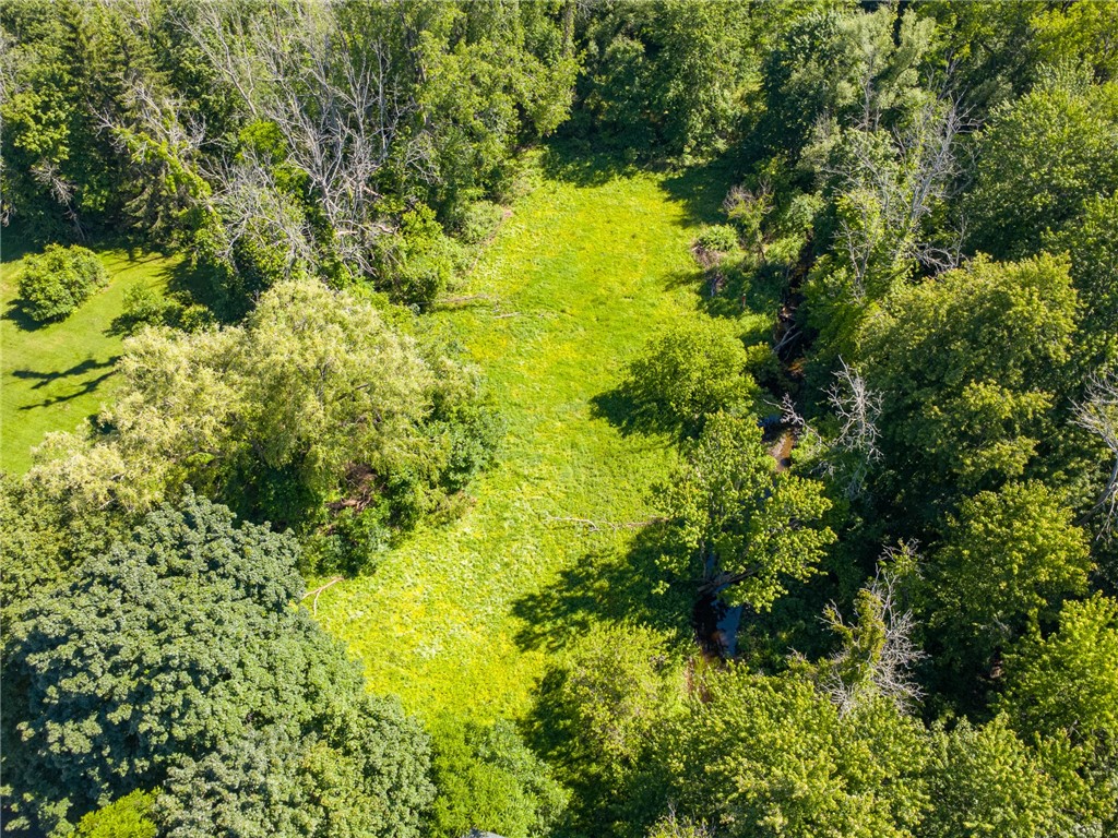 1960 Ridge Road Ontario, NY 14519 - Photo 37 of 43 Well over an ACRE of land here!