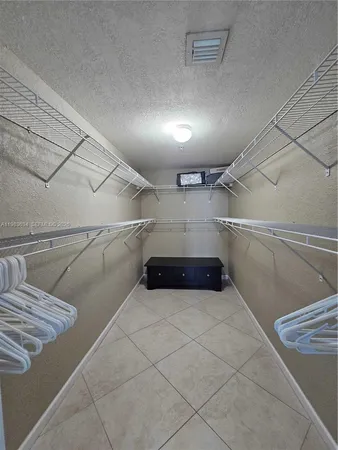 $5,800 | 2501 South Ocean Drive, Unit 411, Hollywood, FL 33019