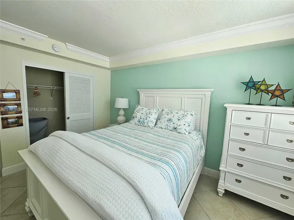 $5,800 | 2501 South Ocean Drive, Unit 411, Hollywood, FL 33019