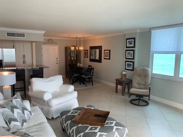 $5,800 | 2501 South Ocean Drive, Unit 411, Hollywood, FL 33019