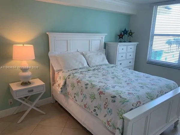 $5,800 | 2501 South Ocean Drive, Unit 411, Hollywood, FL 33019