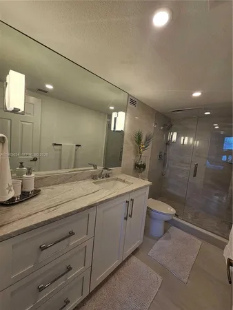 $5,800 | 2501 South Ocean Drive, Unit 411, Hollywood, FL 33019