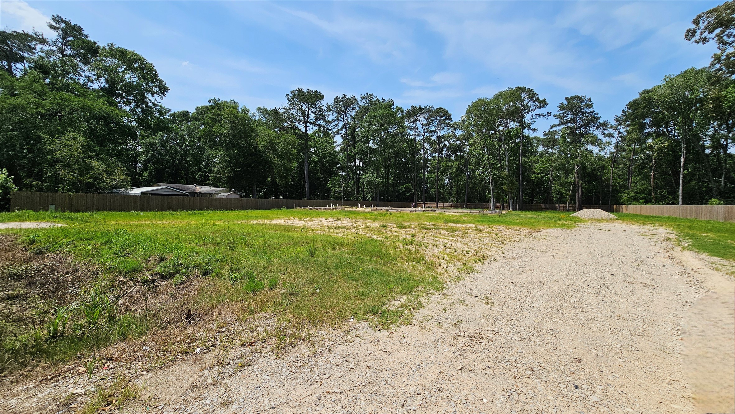 369 County Road 356 New Caney, TX 77357 - Photo 4 of 9 a view of a basketball court