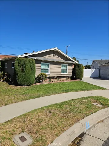 $3,900 | 24201 Ambassador Place, Harbor City, CA 90710