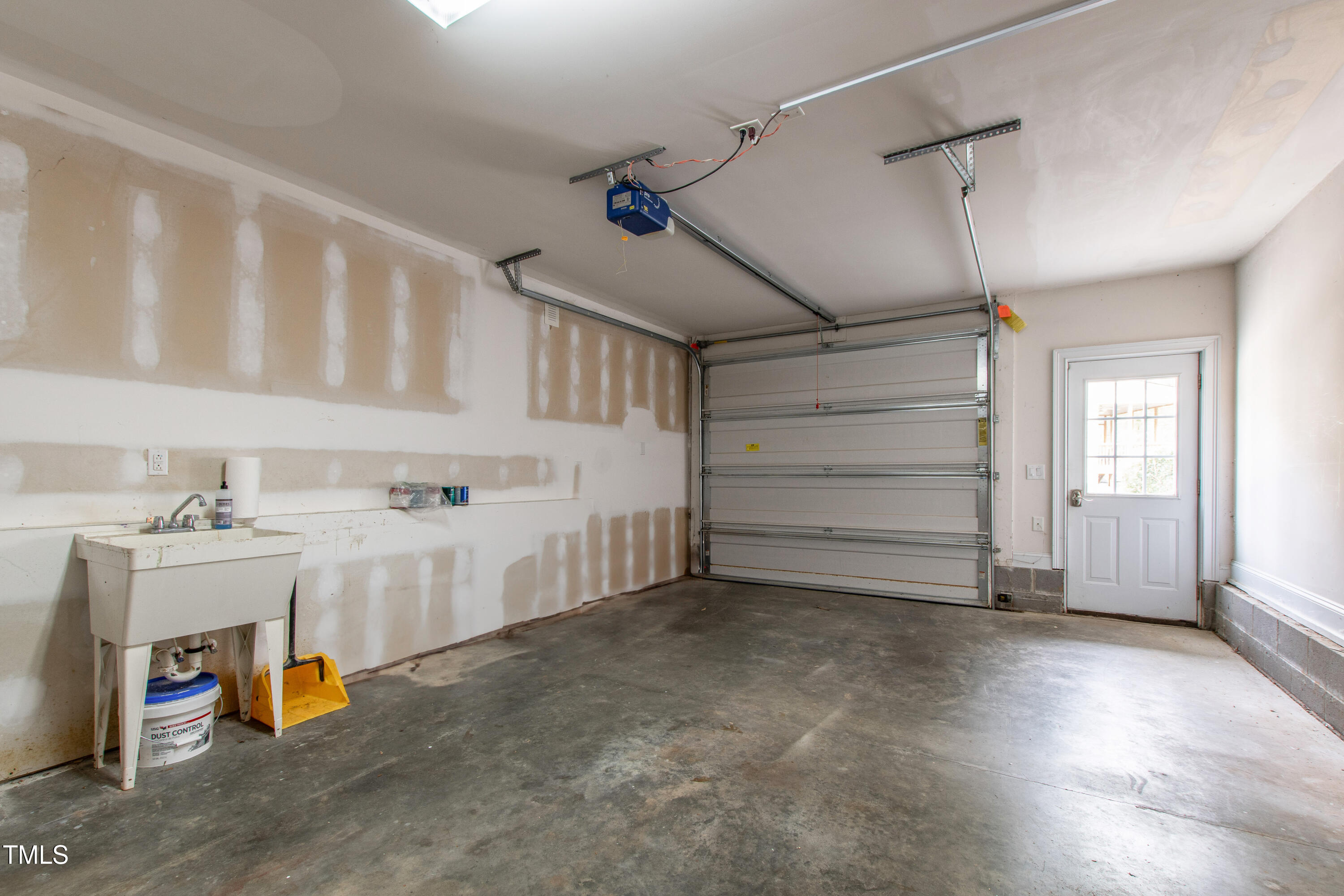 12833 Edsel Drive Raleigh, NC 27613 - Photo 61 of 72 Edsel