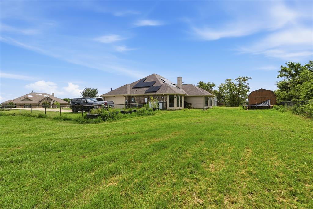 101 Hampton Lane Springtown, TX 76082 - Photo 6 of 10