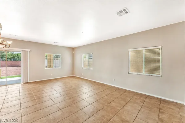 $2,350 | 3329 Green Ice Avenue, North Las Vegas, NV 89081