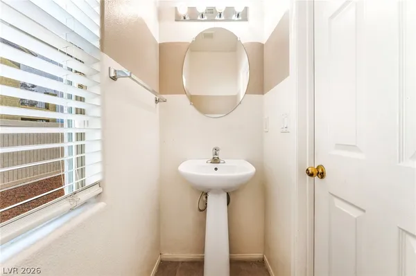 $2,350 | 3329 Green Ice Avenue, North Las Vegas, NV 89081