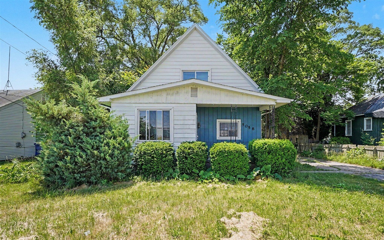 5058 Hess Road Saginaw, MI 48601 - Photo 2 of 16