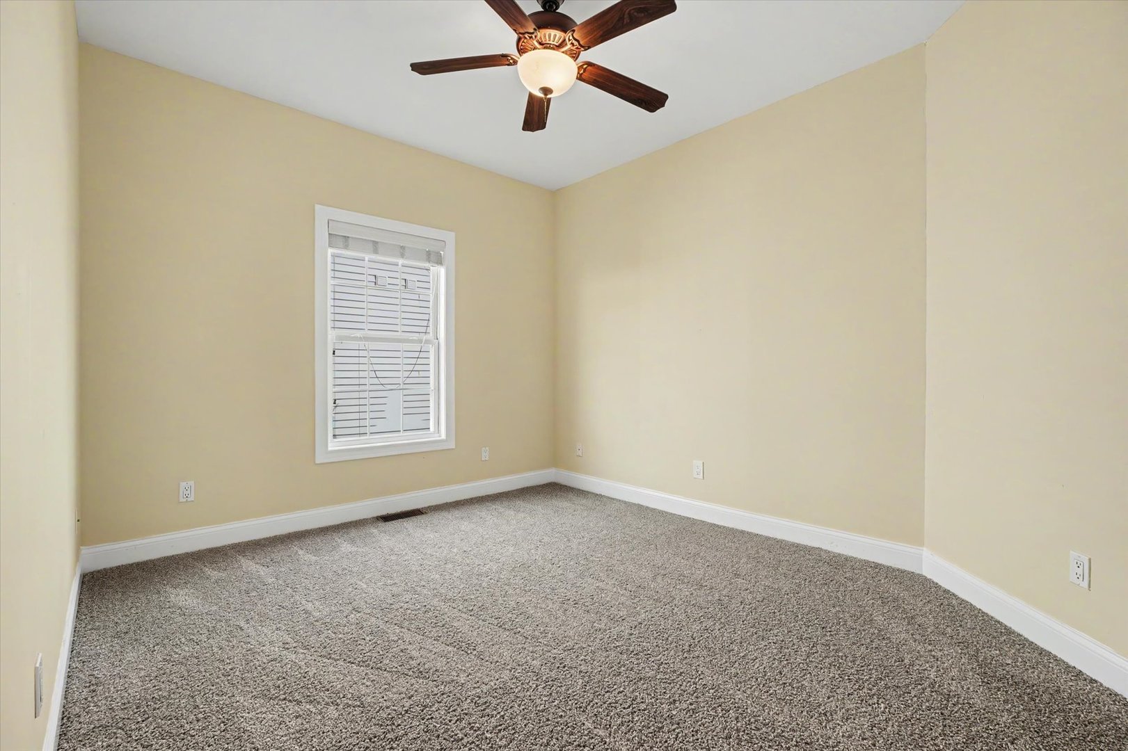1505 Stonebluff Court Champaign, IL 61822 - Photo 21 of 33