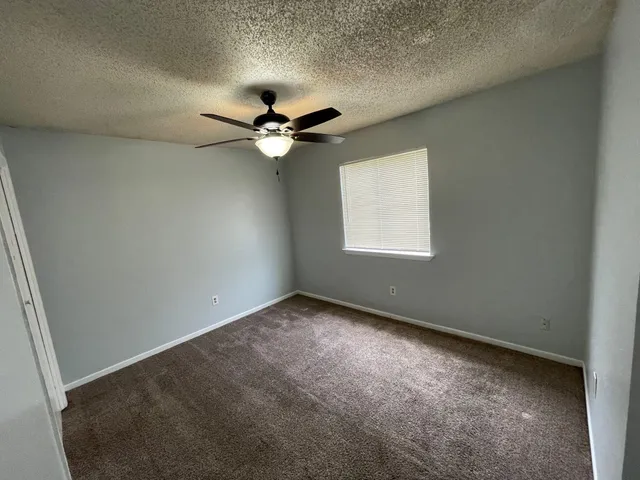 $900 | 1603 Onion Creek Village Drive, Unit C, Round Rock, TX 78664