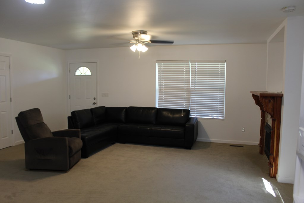 1277 LaFayette Road Rocky Face, GA 30740 - Photo 3 of 16 Gallery Image 3