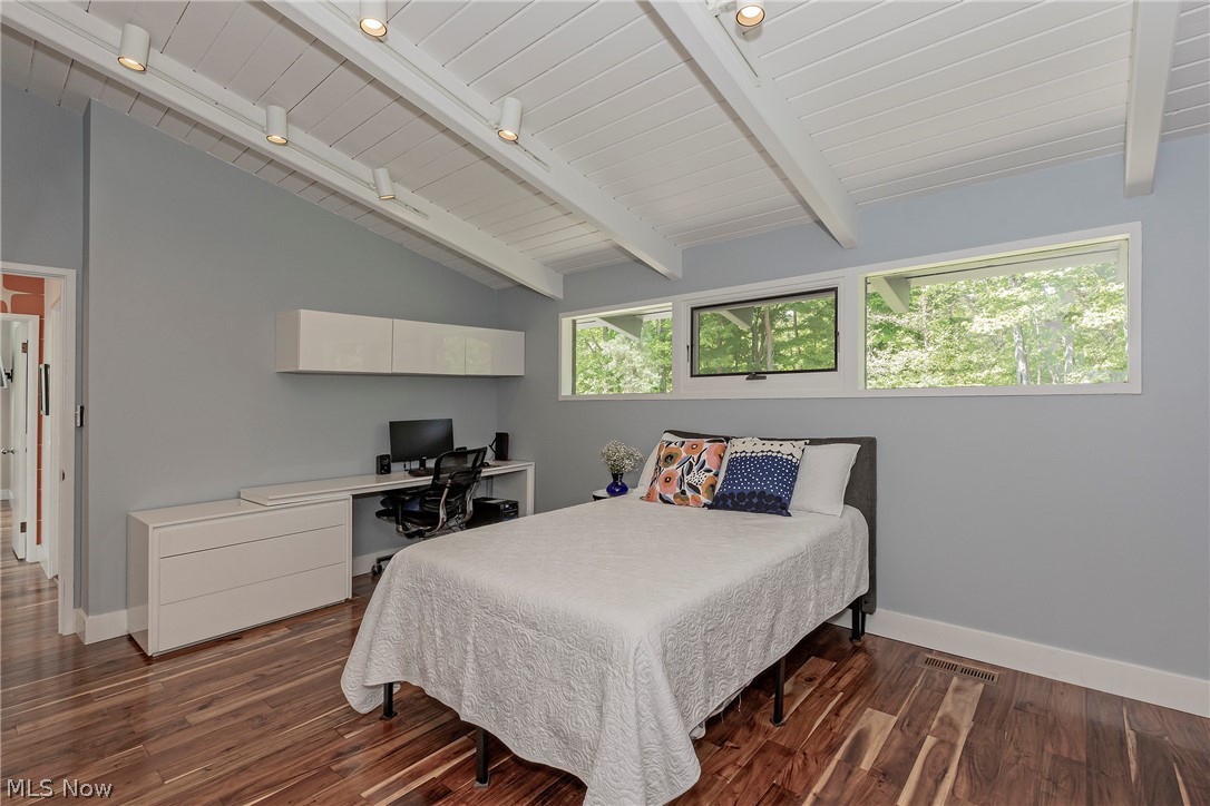 33000 Pinetree Road Cleveland, OH 44124 - Photo 23 of 31 Gallery Image 23