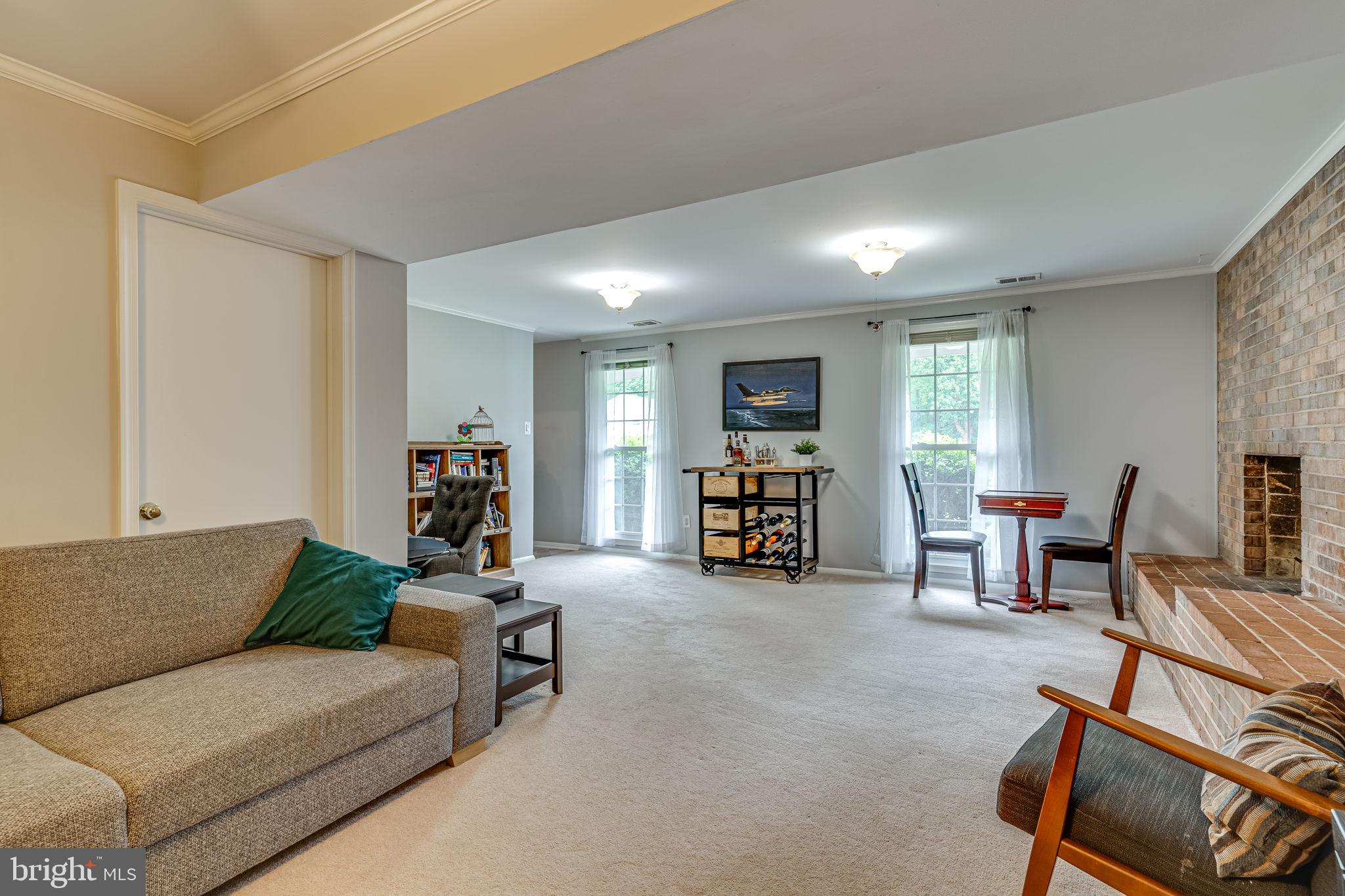 8307 Carrleigh Parkway Springfield, VA 22152 - Photo 25 of 36