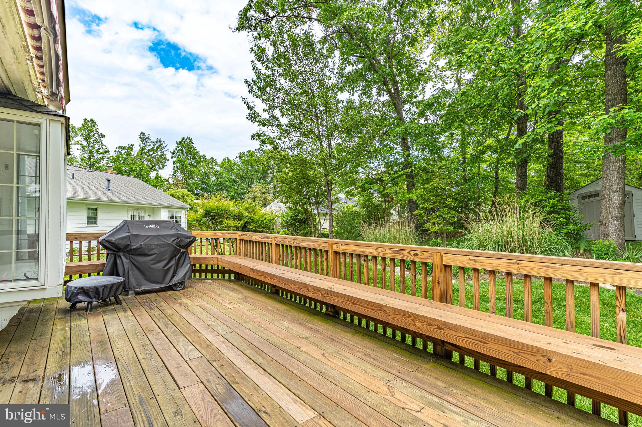 8307 Carrleigh Parkway Springfield, VA 22152 - Photo 32 of 36
