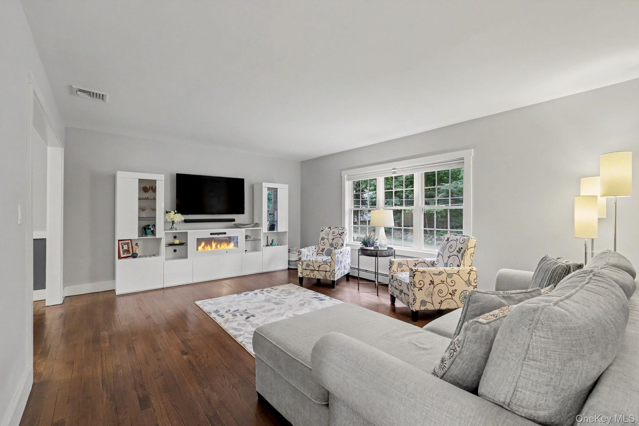 254 Furnace Dock Road Cortlandt Manor, NY 10567 - Photo 7 of 30