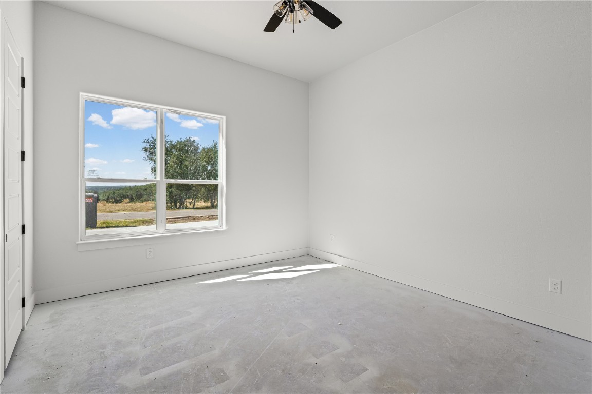 10213 Homesteader Road Gatesville, TX 76528 - Photo 16 of 19 an empty room with a window