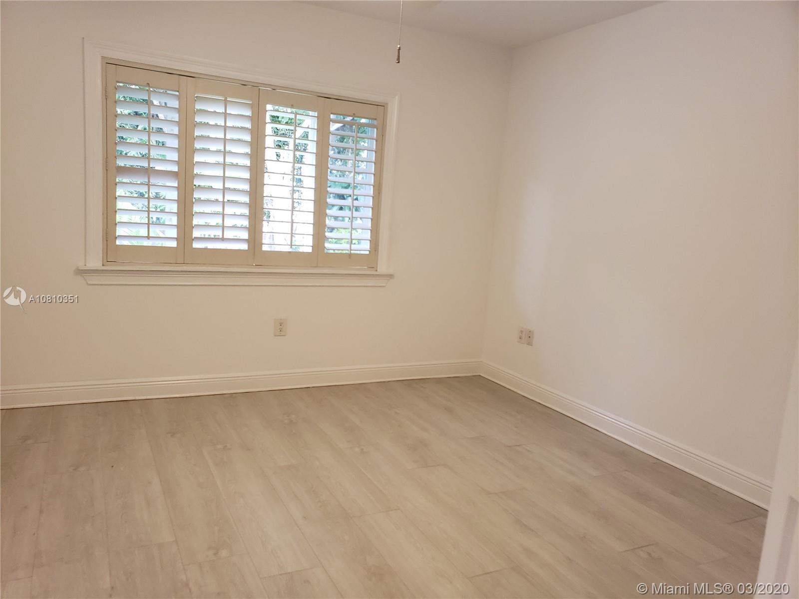 340 Woodcrest Road Key Biscayne, FL 33149 - Photo 11 of 35