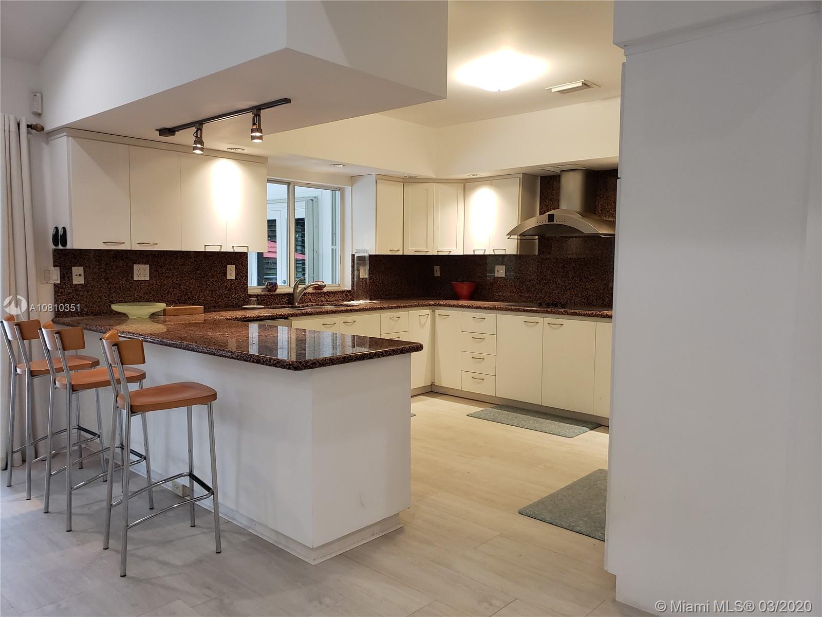 340 Woodcrest Road Key Biscayne, FL 33149 - Photo 6 of 35