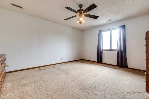 $214,900 | 1115 Kane Street, Unit 1115, South Elgin, IL 60177