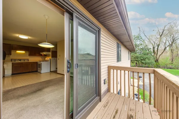 $214,900 | 1115 Kane Street, Unit 1115, South Elgin, IL 60177