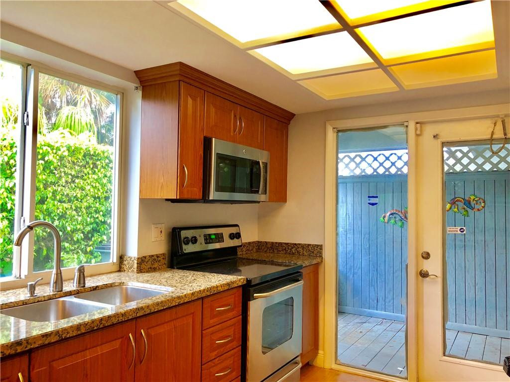 239 Northwest 15th Street, Unit 239 Boca Raton, FL 33432 - Photo 12 of 28 Photo 12