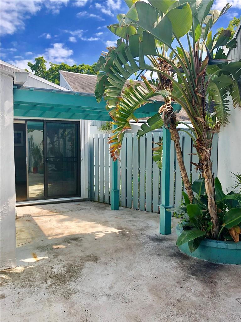 239 Northwest 15th Street, Unit 239 Boca Raton, FL 33432 - Photo 23 of 28 Private Courtyard
