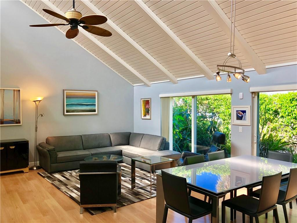 239 Northwest 15th Street, Unit 239 Boca Raton, FL 33432 - Photo 6 of 28 Livingroom