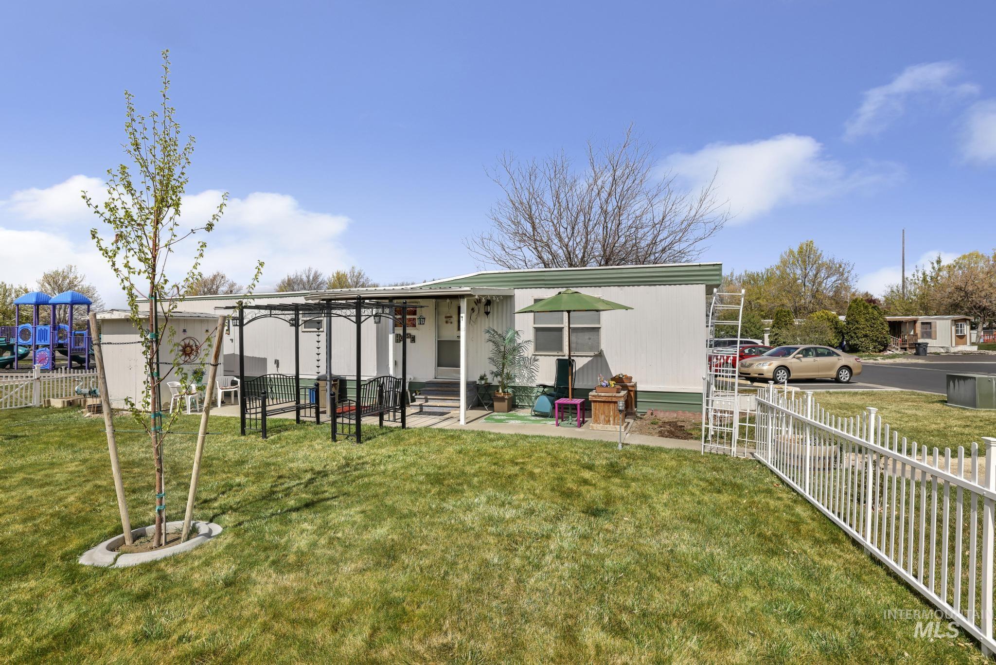 198 South Hills Road, Unit 45 Twin Falls, ID 83301 - Photo 1 of 25 Back of house