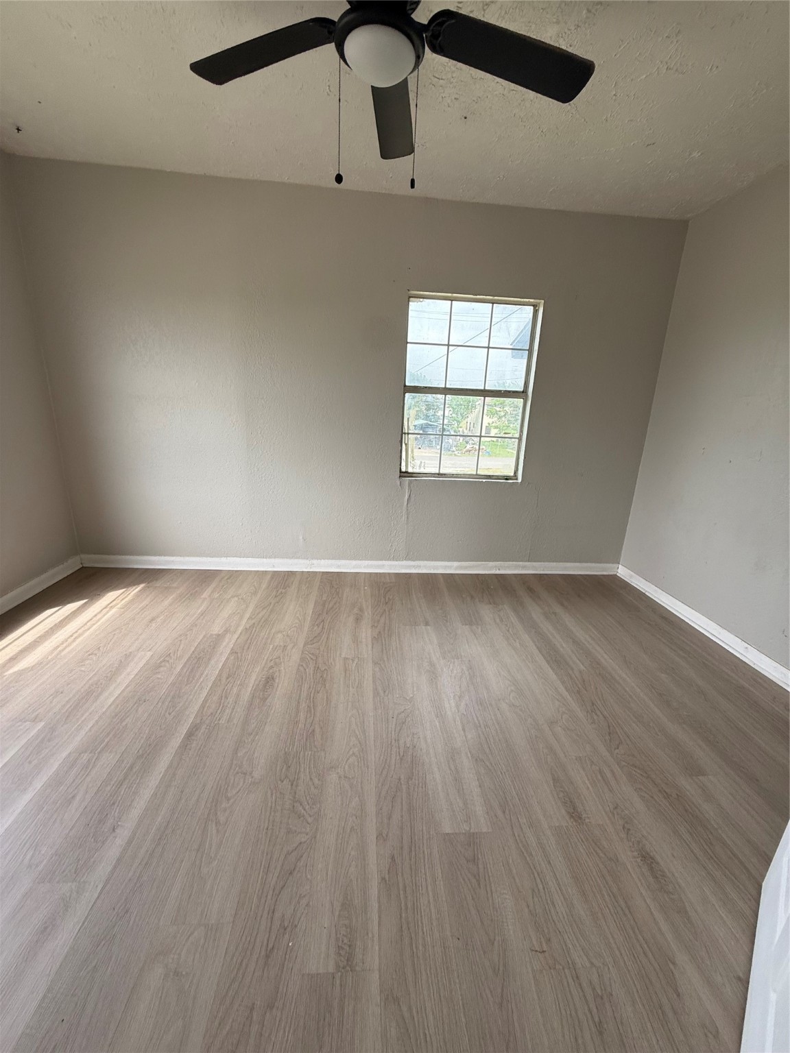 126 West 6th Street, Unit 2 Freeport, TX 77541 - Photo 5 of 6