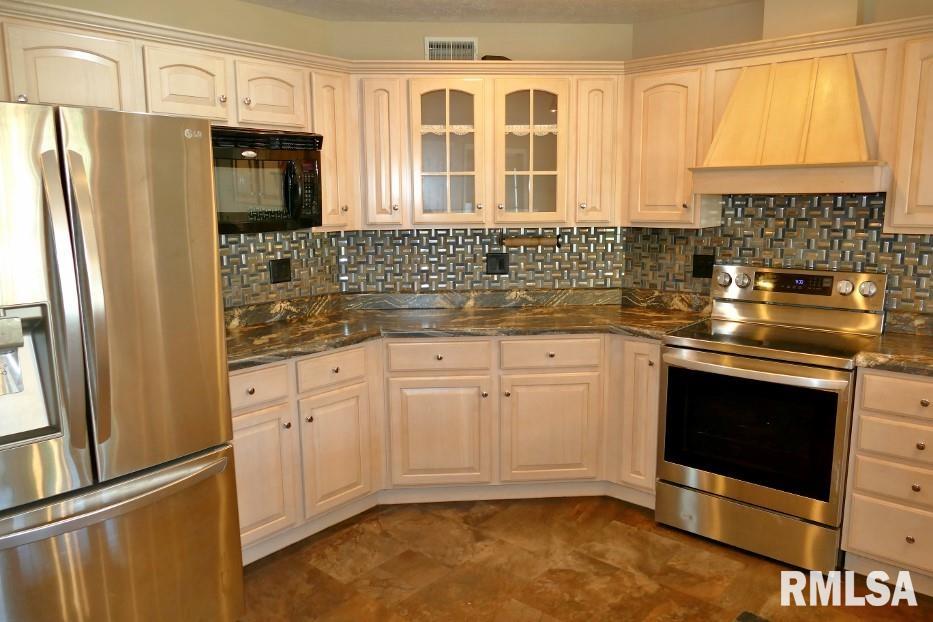 5608 South Matt Cody Court Mapleton, IL 61547 - Photo 15 of 60 Gallery Image 15