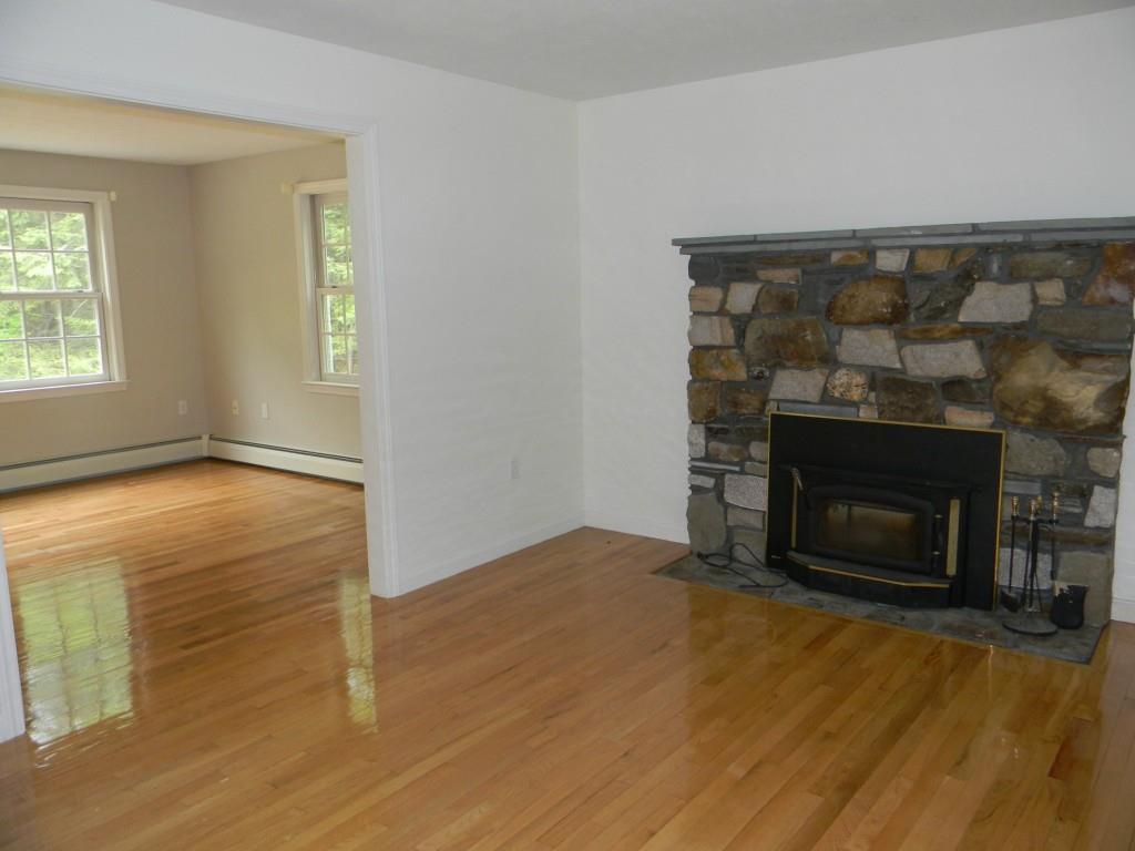 30 Glenview Road Cumberland Center, ME 04021 - Photo 4 of 22 Photo
