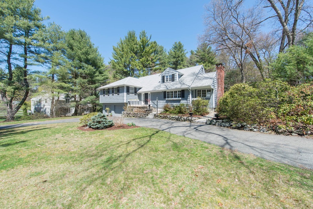 28 Bradyll Road Weston, MA 02493 - Photo 1 of 30 Gallery Image 1