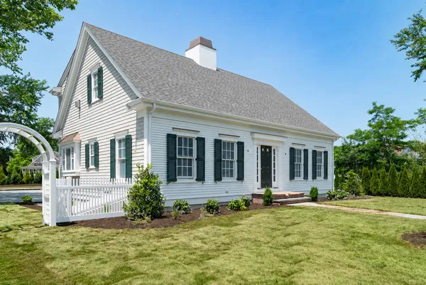 $4,499,900 | 33 Crowell Road, Chatham, MA 02633